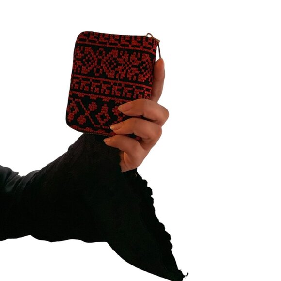 Black and Red Embroidered Palestinian Women's Wallet - Picture 2 of 5